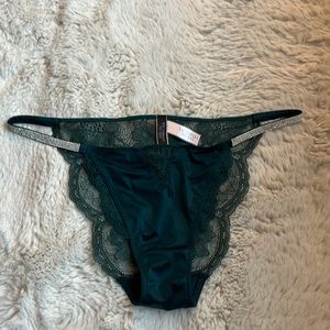 Victoria’s secret’s cheeky bling